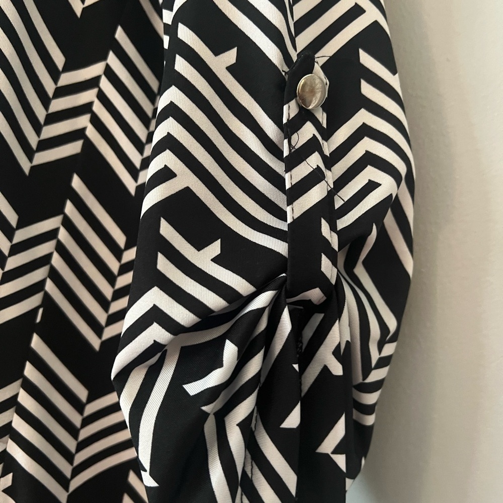 Notations black and white striped 3/4 sleeve women’s scoop neck top polyester S - Picture 2 of 8
